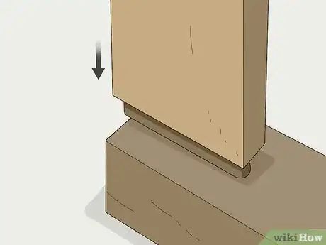 Imagen titulada Attach Table Legs Step 19