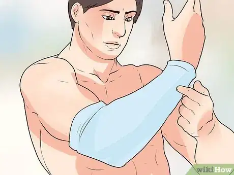 Imagen titulada Cure Cracked and Dry Elbows Step 7
