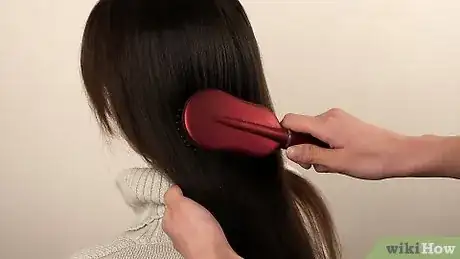 Imagen titulada Do a Reverse French Braid Step 1