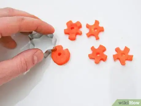 Imagen titulada Make Carrot Flowers Step 6