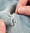 hacer que la ropa parezca vintage o desgastada