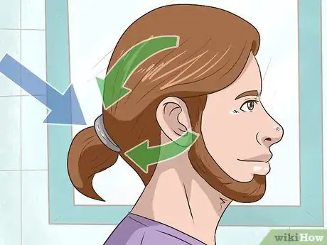 Imagen titulada Cut Sideburns Step 12