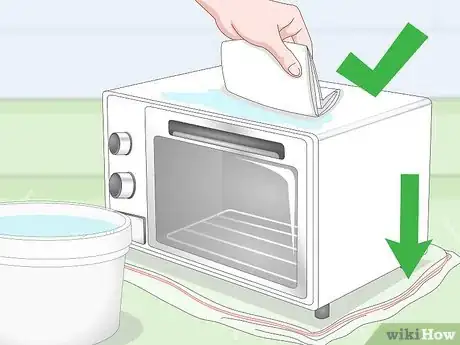 Imagen titulada Remove Yellowing from White Appliances Step 9