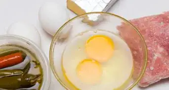 hacer huevos revueltos con queso