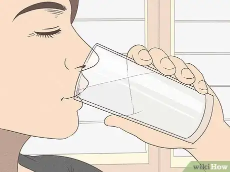 Imagen titulada Make Your Lips Bigger Step 15