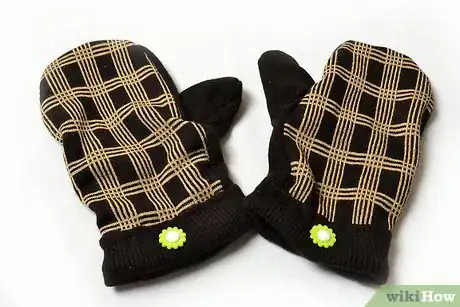 Imagen titulada Make Mittens from Old Sweaters Final