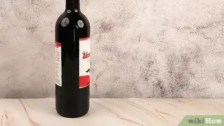 Imagen titulada Open a Wine Bottle Without a Corkscrew Step 2
