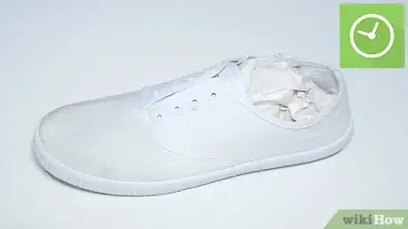 Imagen titulada Clean White Vans Shoes Step 6