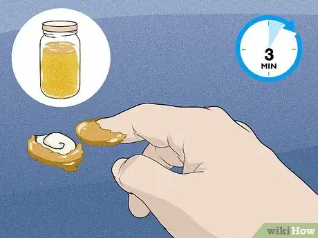 Imagen titulada Remove Chewing Gum from a Car Exterior Step 9