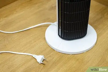 Imagen titulada Clean a Tower Fan Step 5