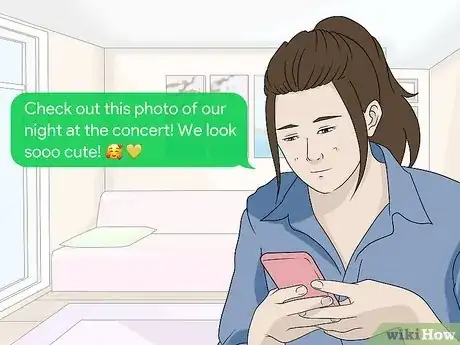 Imagen titulada What Does the Emoji with Hearts Around It Mean Step 3