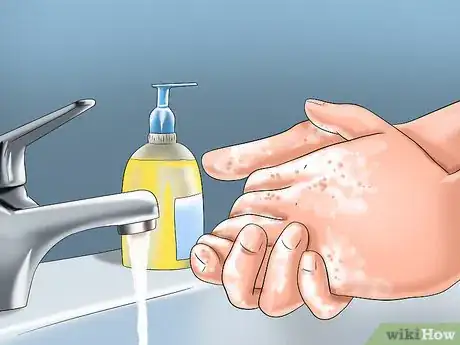 Imagen titulada Avoid Germs Step 7