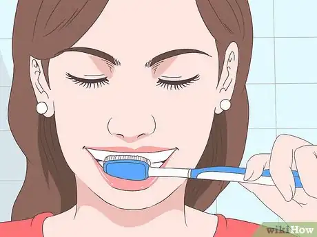 Imagen titulada Pass a Mouth Swab Test Step 4