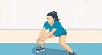 ejecutar un saque de abajo en voleibol