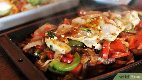 Imagen titulada Bring Food to a Potluck Dinner Step 7
