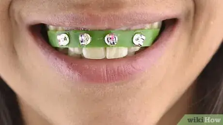Imagen titulada Make Fake Braces Step 11