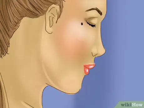 Imagen titulada Prepare for a Microdermabrasion Step 2