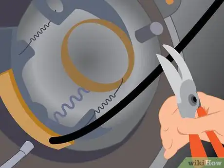 Imagen titulada Use Brake Spring Pliers Step 16