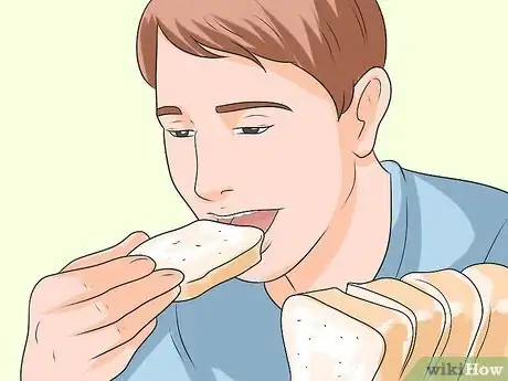 Imagen titulada Swallow a Pill Step 1