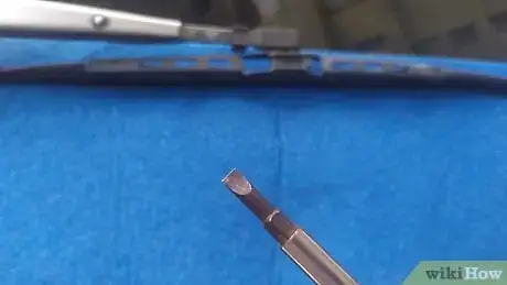 Imagen titulada Remove Windshield Wipers Step 9