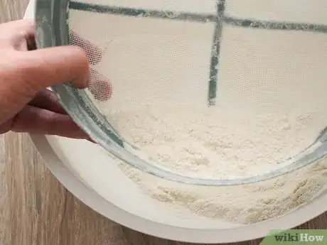 Imagen titulada Make Plum Cake Step 10