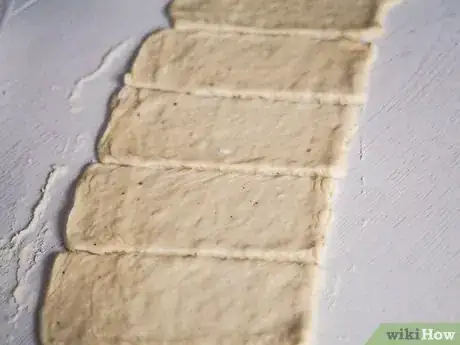Imagen titulada Make Bosco Sticks Step 17