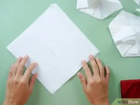 Imagen titulada Fold a Napkin Into a Swan Step 1