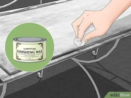Imagen titulada Distress Furniture Step 13