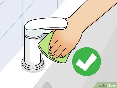 Imagen titulada Clean a Faucet Step 6