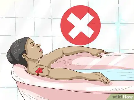 Imagen titulada Take a Shower With a New Tattoo Step 14
