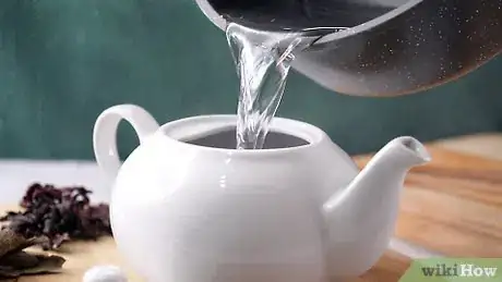 Imagen titulada Make Hibiscus Tea Step 3