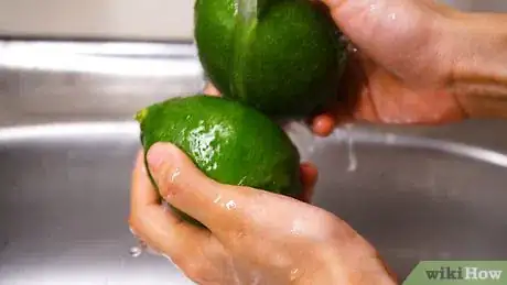 Imagen titulada Zest a Lime Step 7