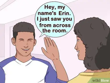 Imagen titulada Talk to Girls at a Party Step 4
