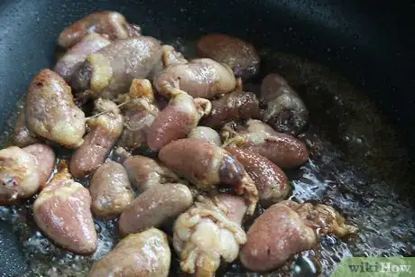 Imagen titulada Cook Chicken Heart Step 4