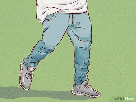 Imagen titulada Wear Yeezys Step 5