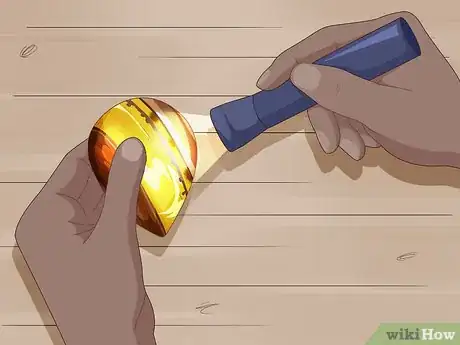 Imagen titulada Identify Original Tiger's Eye Stone Step 4