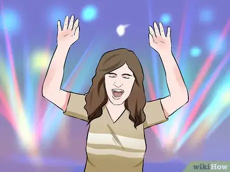 Imagen titulada Get Front Row at a Concert Step 10