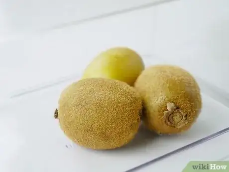 Imagen titulada Tell if a Kiwi Is Ripe Step 10
