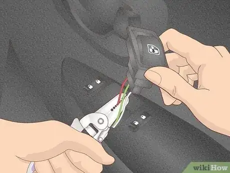 Imagen titulada Manually Roll Up a Power Window Step 10