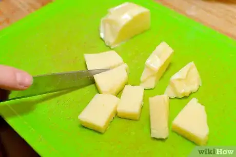 Imagen titulada Make a Panzerotti Step 11