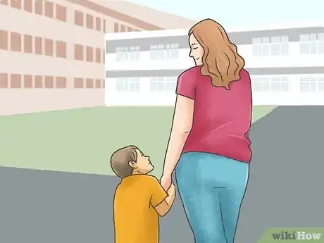 Imagen titulada Adjust to a New School Step 1