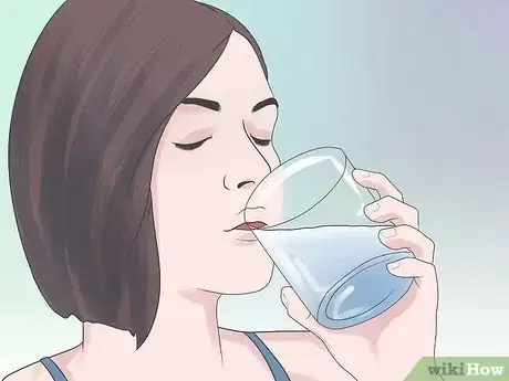 Imagen titulada Soothe an Itchy Throat Step 4