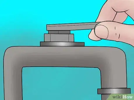 Imagen titulada Prime a Water Pump Step 4
