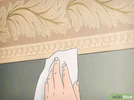 Imagen titulada Hang Border Wallpaper Step 21