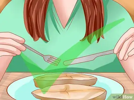 Imagen titulada Eat Fish Step 2