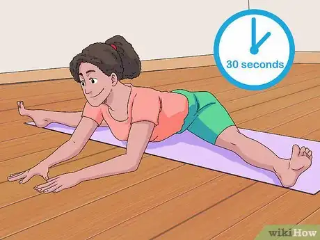 Imagen titulada Stretch for the Splits Step 4