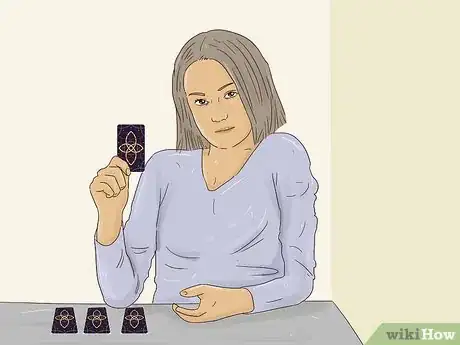 Imagen titulada Ask a Tarot Question Step 12