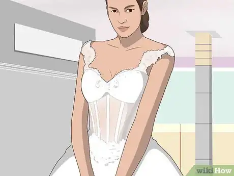 Imagen titulada Choose a Wedding Dress for Your Body Type Step 7
