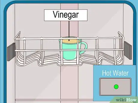 Imagen titulada Clean an Apartment Before Moving Out Step 3