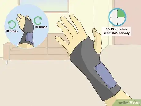 Imagen titulada Crack Your Wrist Step 15